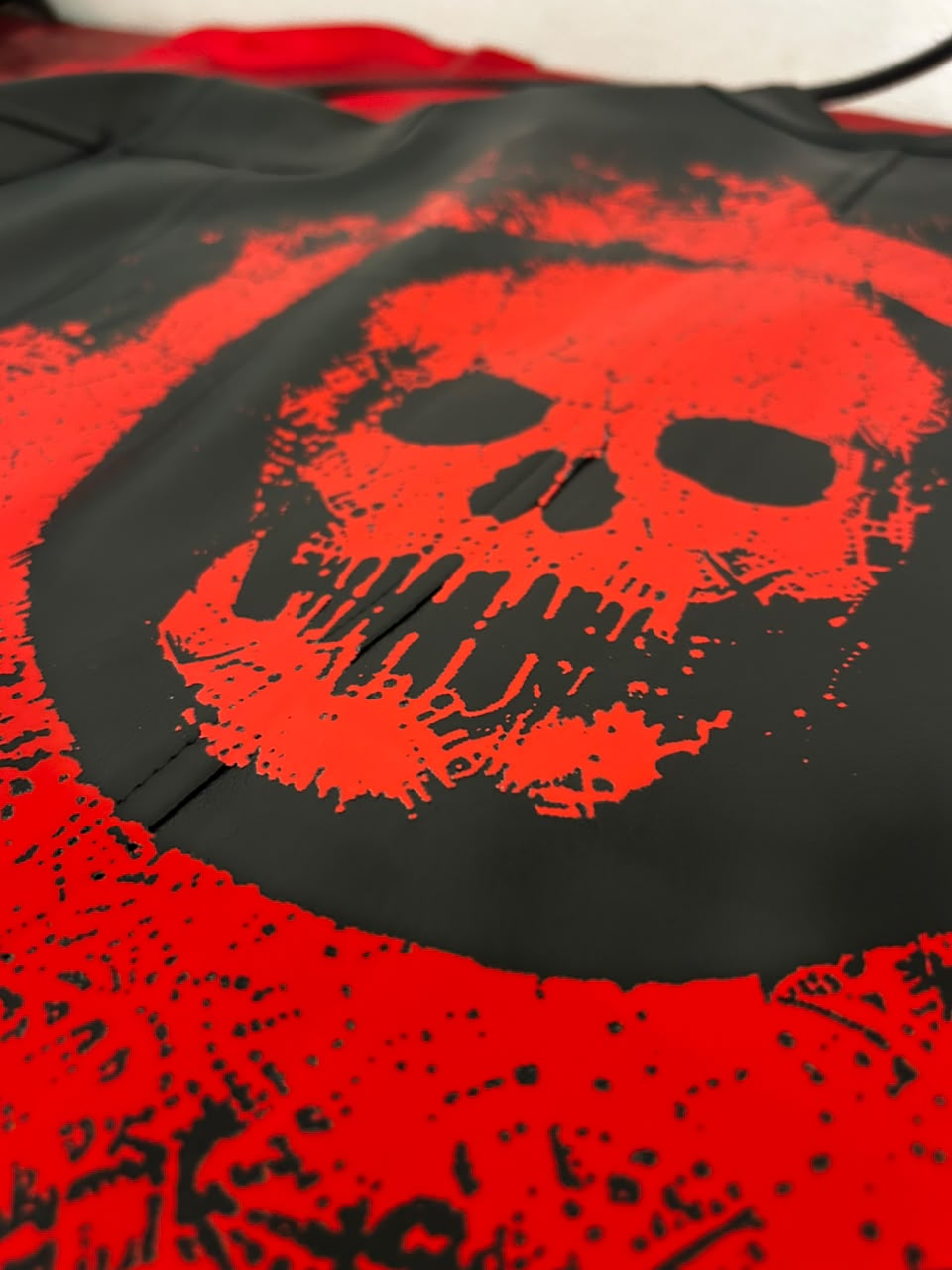 CHAQUETA DE PIEL GEARS OF WAR — CHAQUETA DE VINIPIEL | EDICIÓN ESPECIAL | EXCLUSIVA